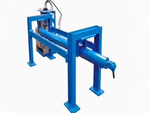 Oscillating shaft extractor
